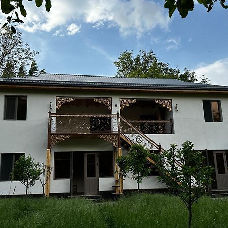 Hayat Guesthouse Nuratau Mountains Yukary-Ukhum 外观 照片