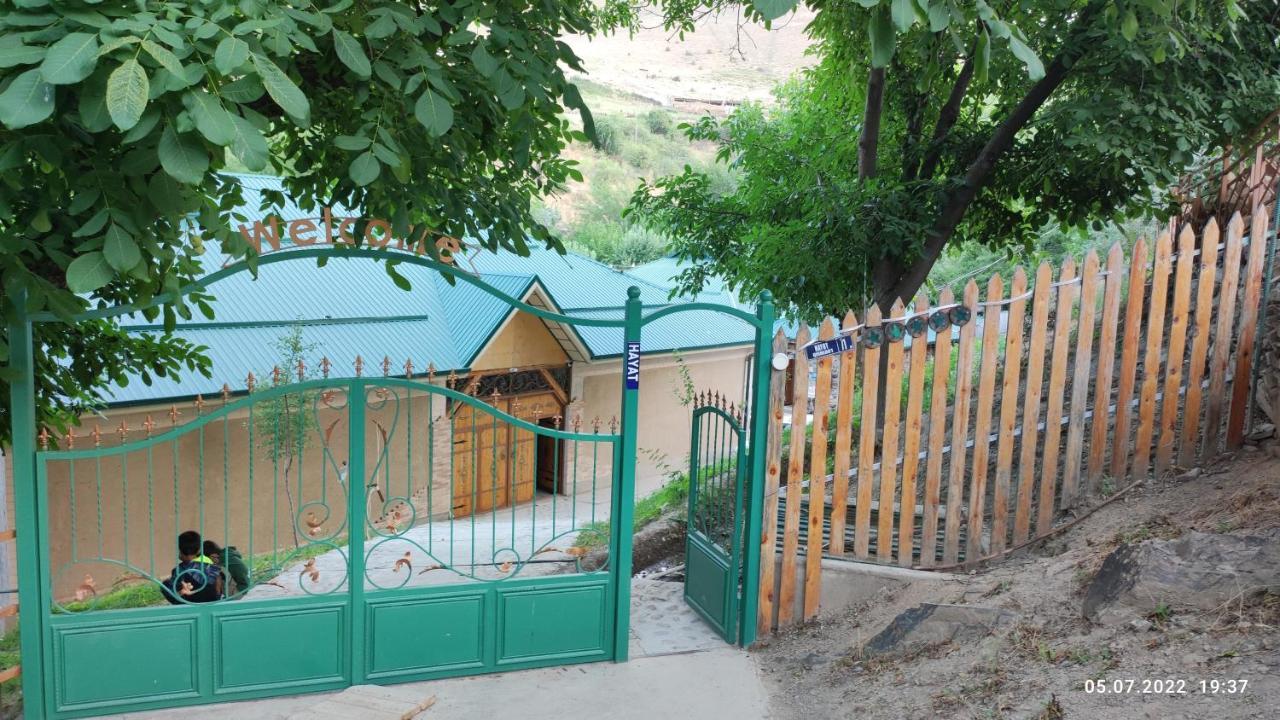 Hayat Guesthouse Nuratau Mountains Yukary-Ukhum 外观 照片