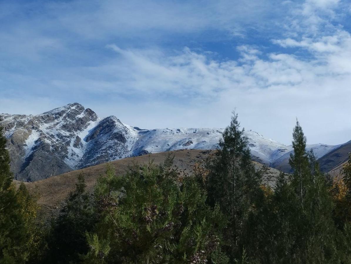 Hayat Guesthouse Nuratau Mountains Yukary-Ukhum 外观 照片