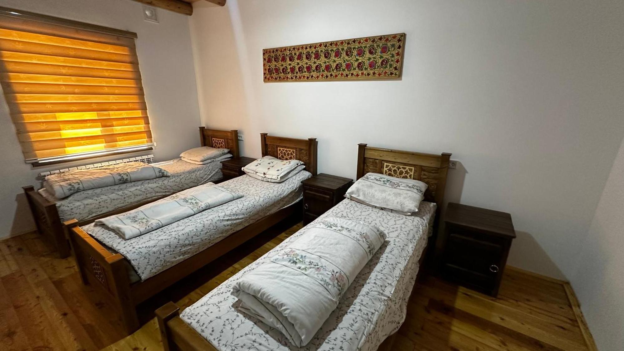 Hayat Guesthouse Nuratau Mountains Yukary-Ukhum 外观 照片